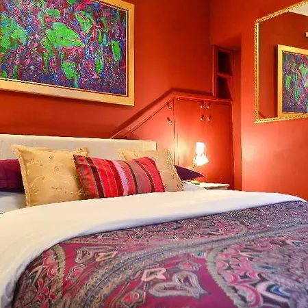 Olivia Hotel